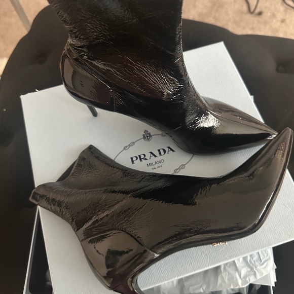 Prada boots - Picture 1 of 7